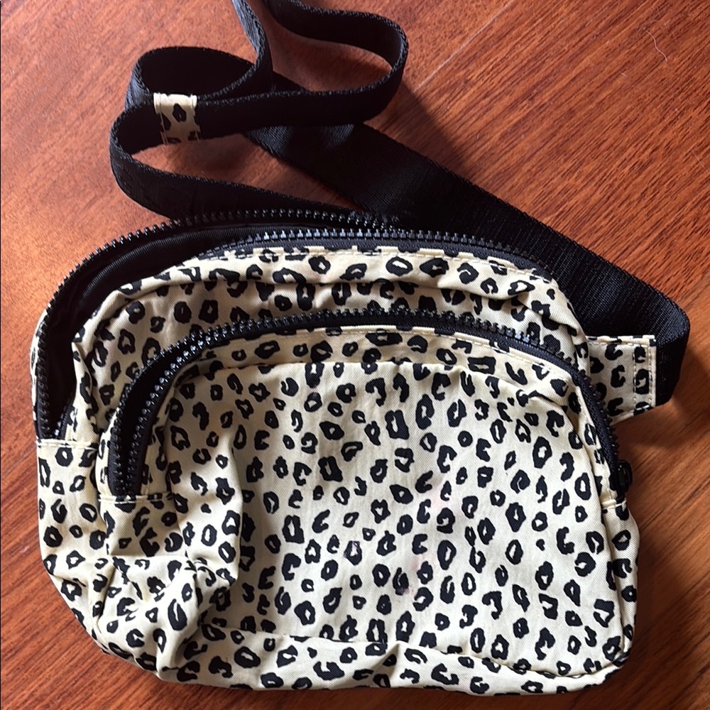 BAGGU Leopard Print Women's Bag